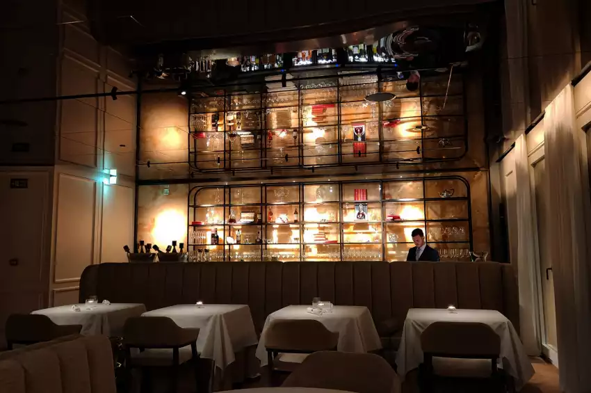 Alex Dilling at Hotel Cafe Royal