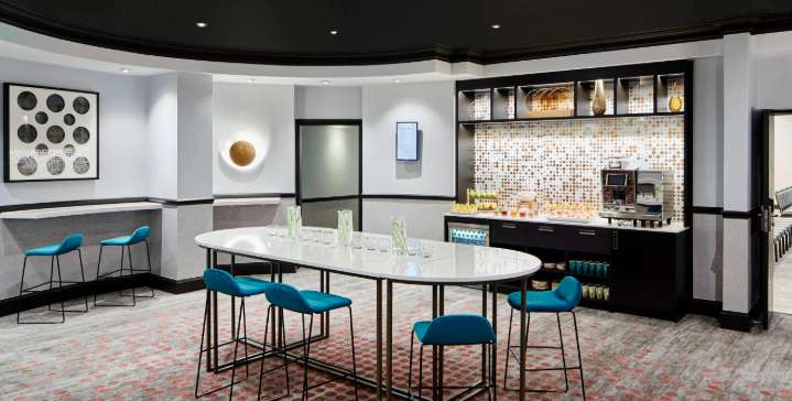 Carlton Suite
