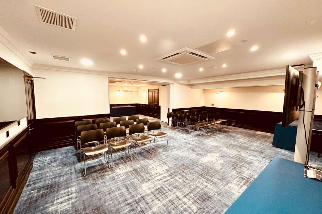 Wellington Hotel by Blue Orchid
