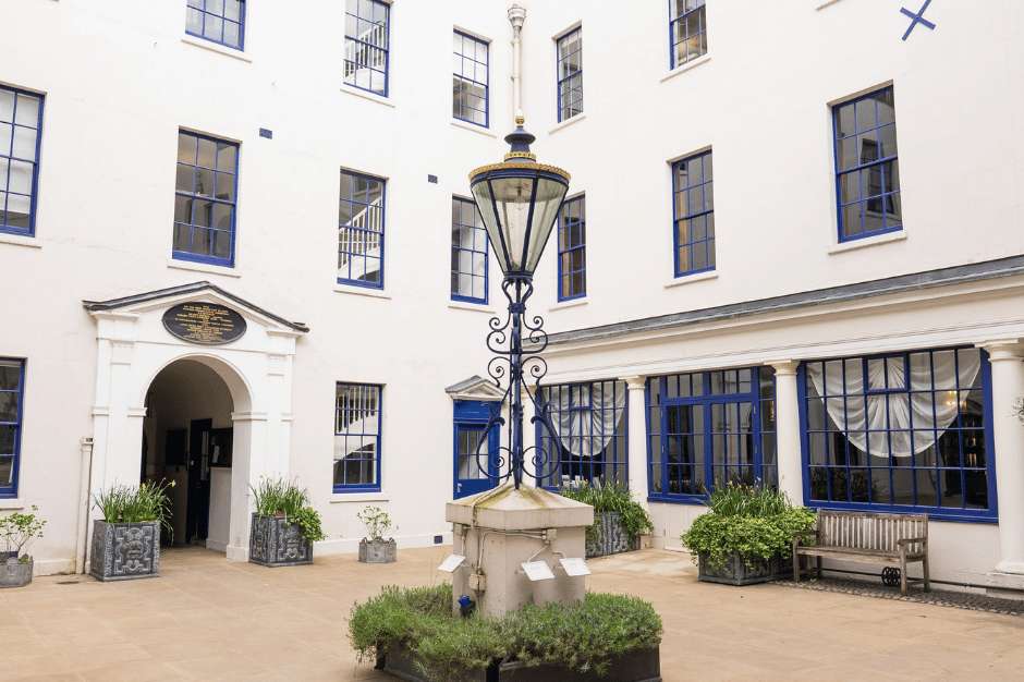Apothecaries' Hall 