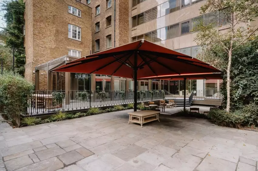 Sir Devonshire Square