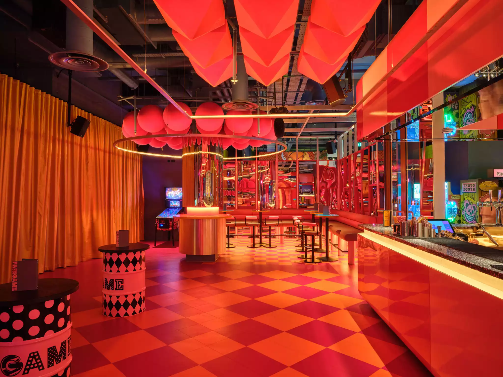 1/2 Fun House (70pax)