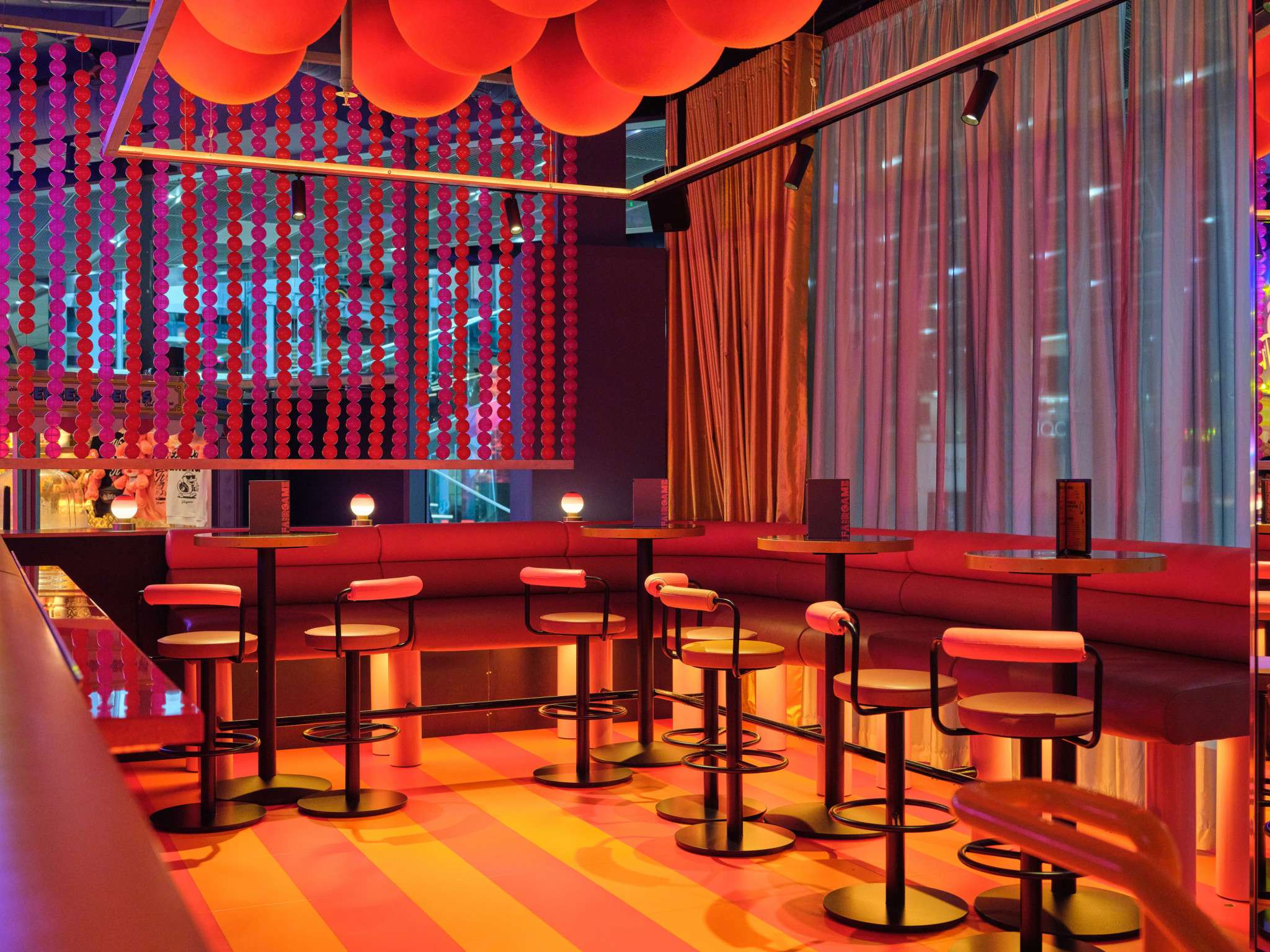 Bumper Bar Booths
