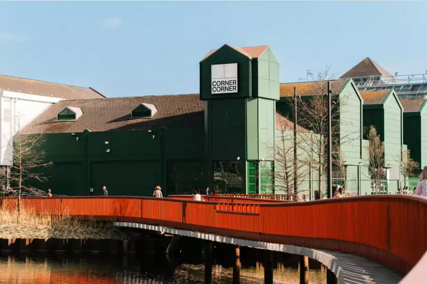 Studio 77 at Corner Corner