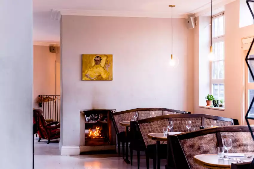 Bourne & Hollingsworth Buildings