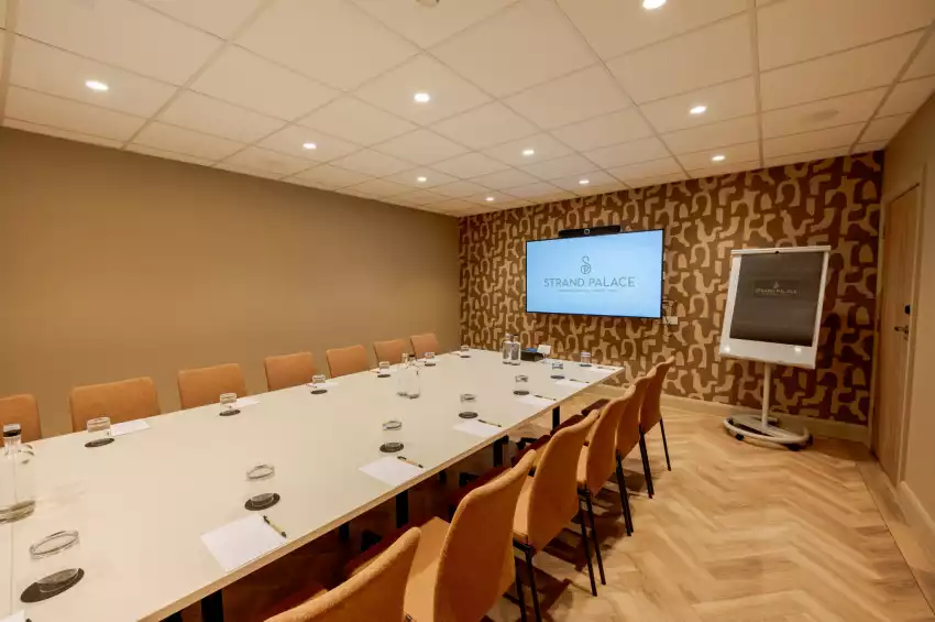 Strand Palace Hotel