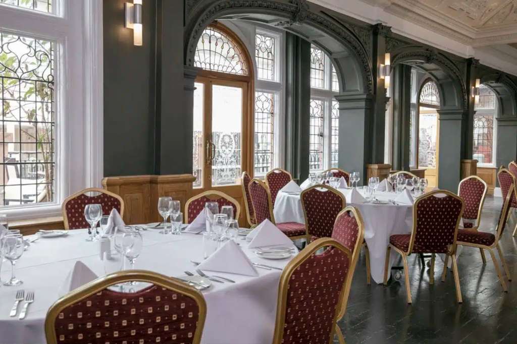 The Crown Hotel 