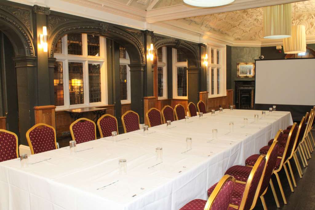 The Crown Hotel 