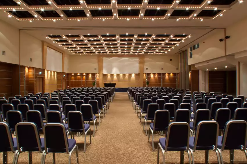 Novotel London West