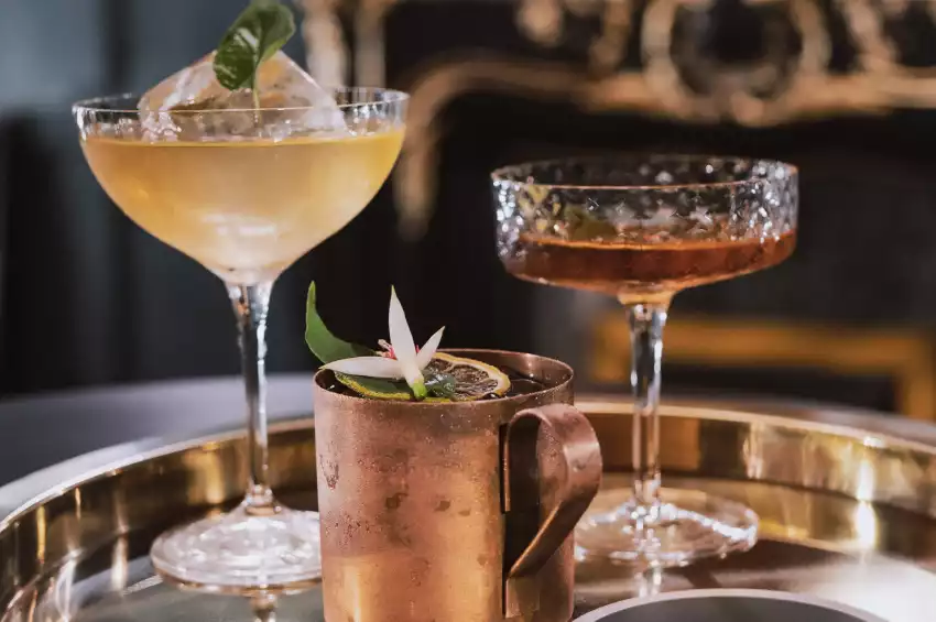 135 Bar & Lounge