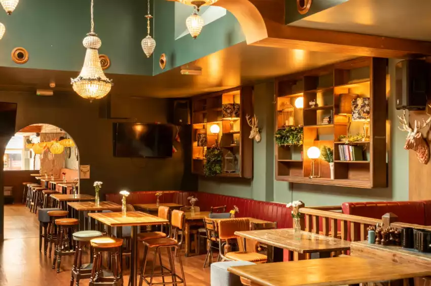 The Old Frizzle Wimbledon