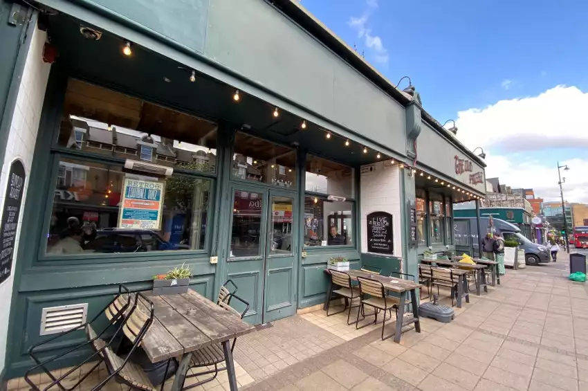 The Old Frizzle Wimbledon