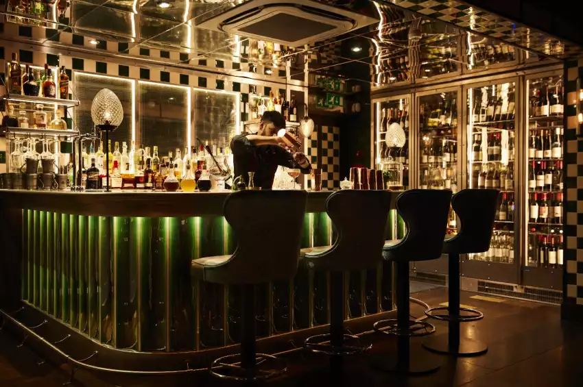 Bombay Bustle 