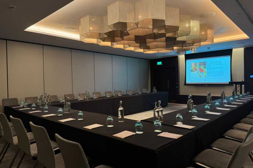 Lincoln Plaza London, Curio Collection by Hilton