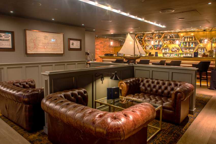 Lincoln Plaza London, Curio Collection by Hilton
