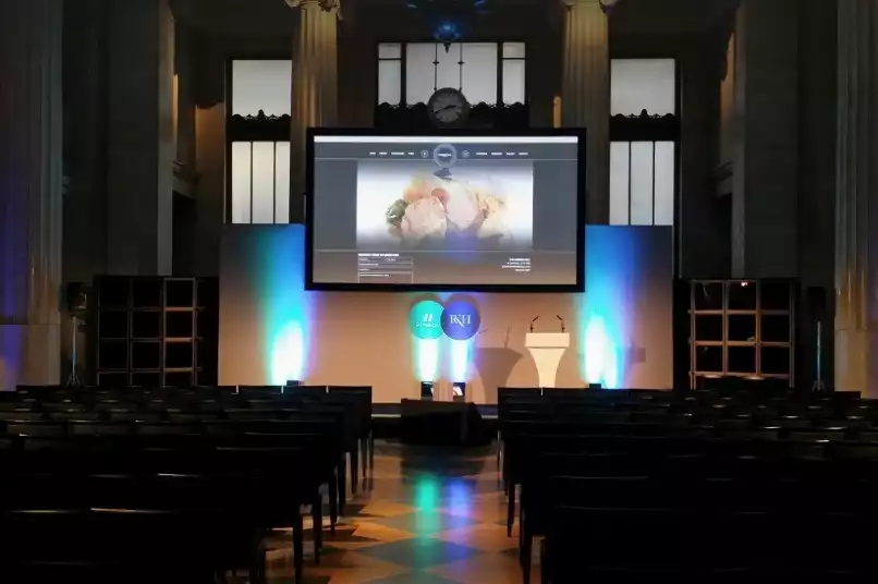 Christmas Party Venue in London : Banking Hall Christmas Party Venue in London : Banking Hall