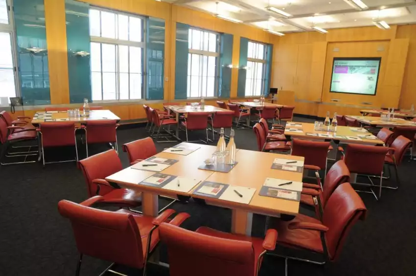 Conference venues in London: Broadway House