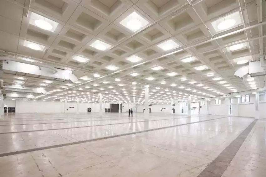 Olympia West, Ground Level