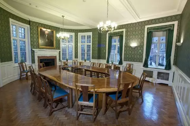 Large Boardroom style Salisbury room Large Boardroom style Salisbury room