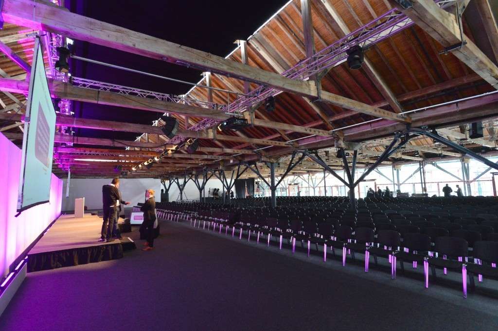 Christmas Party Venue in London : Tobacco Dock Venue LTD
